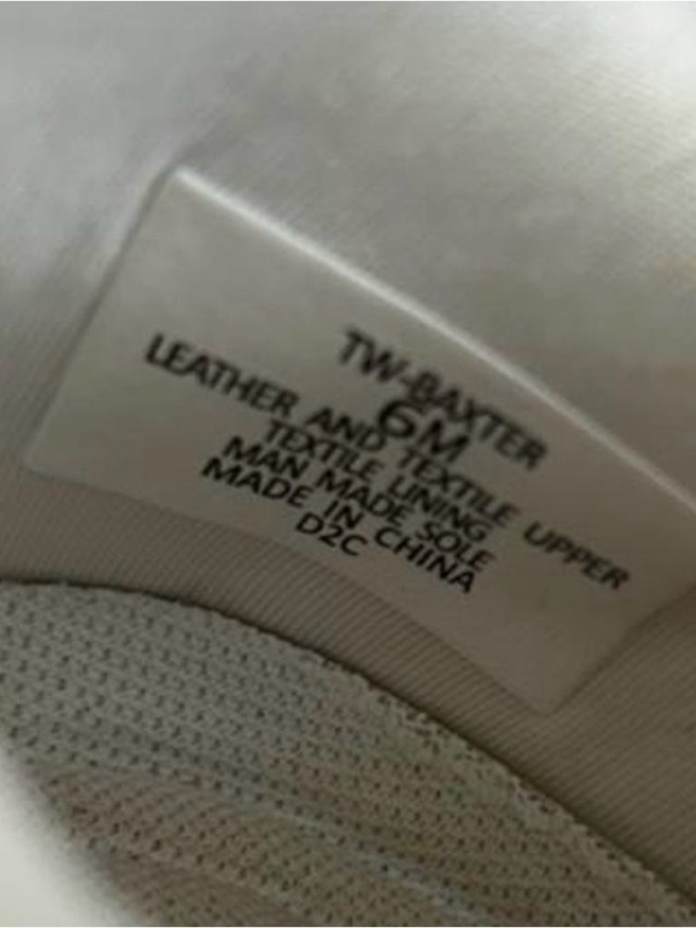 Le Tigre Women’s Orange and White Suede Mesh Sneakers. Sz. 6 - Picture 7 of 7